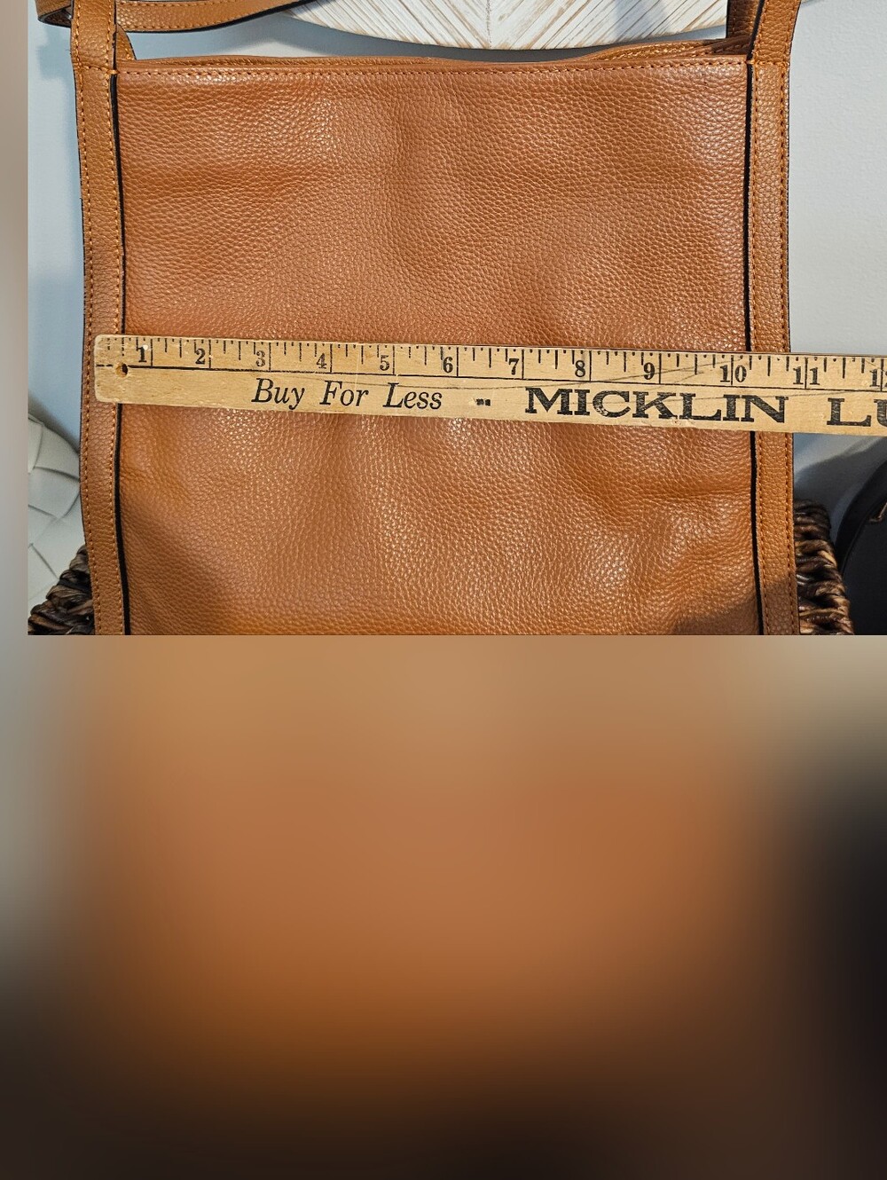 Kattee Pebble Leather Tote - Picture 11 of 11